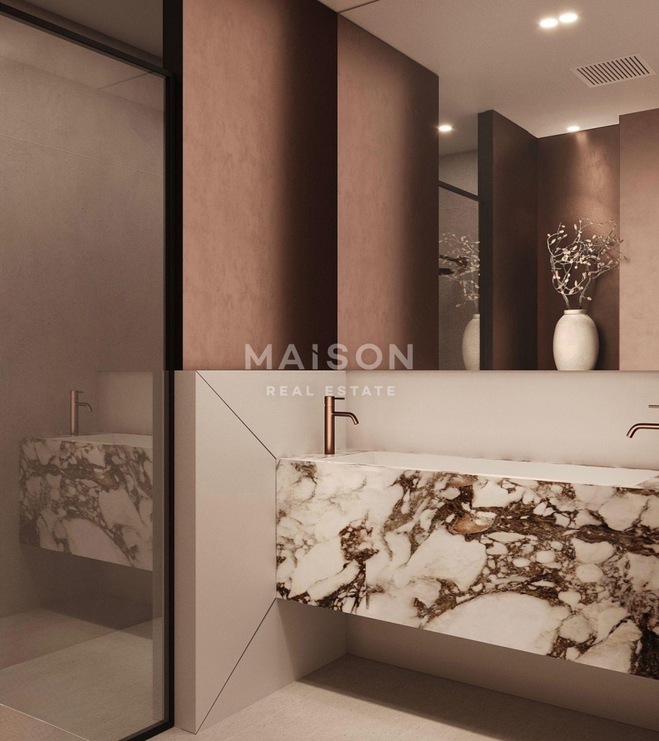 Dizajnerska Vila pri Labinu – Bazen in Panoramski Razgled