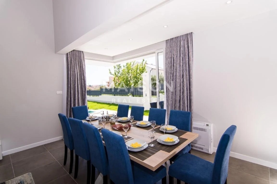 Vila Kaštel Kambelovac, Kaštela, 404m2