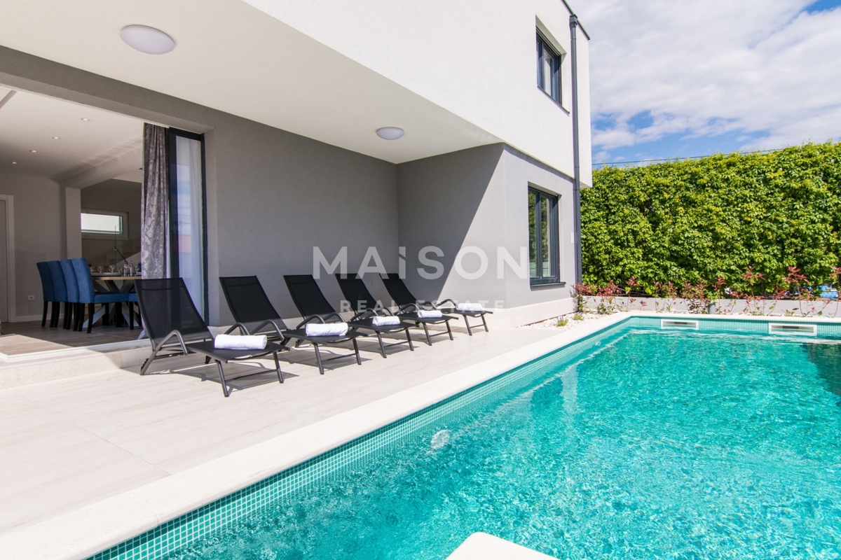 Vila Kaštel Kambelovac, Kaštela, 404m2