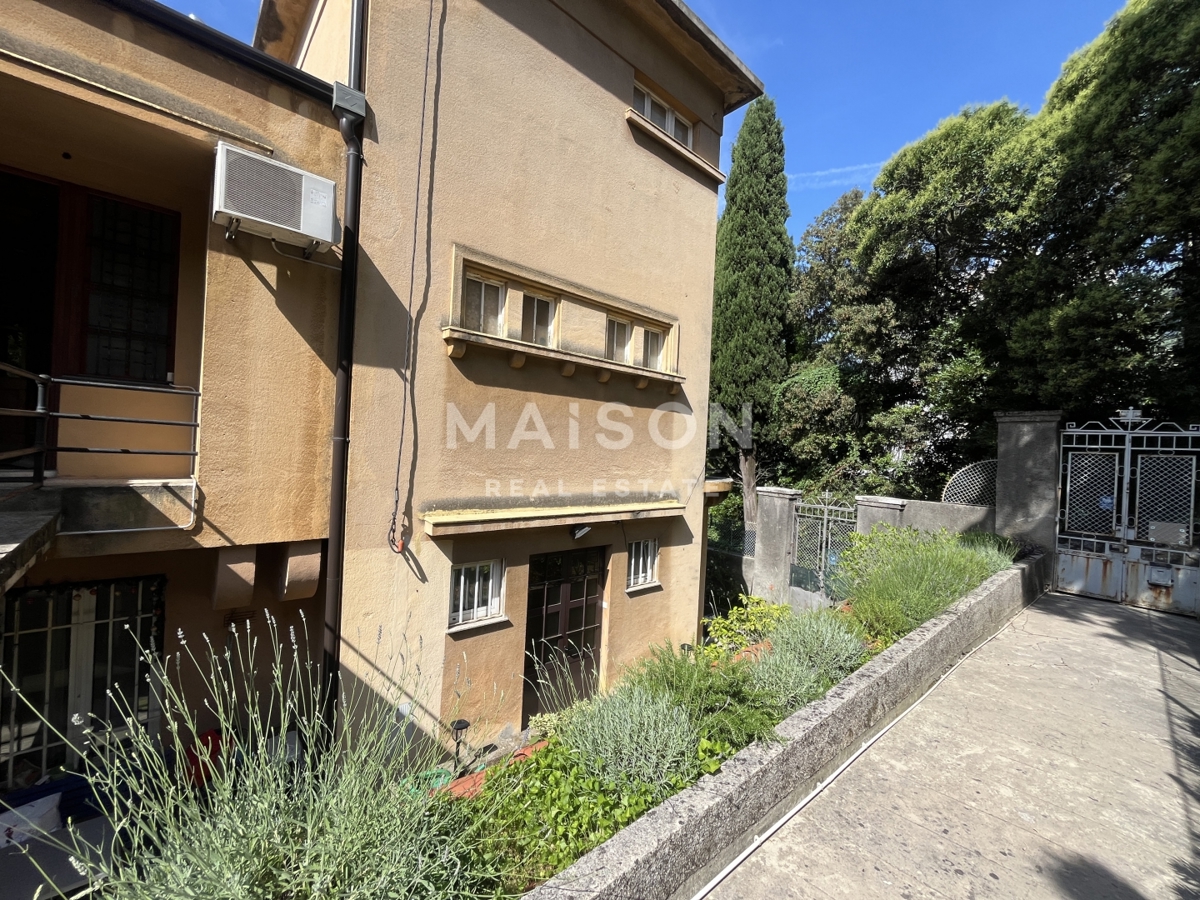 Vila Pećine, Rijeka, 465,78m2