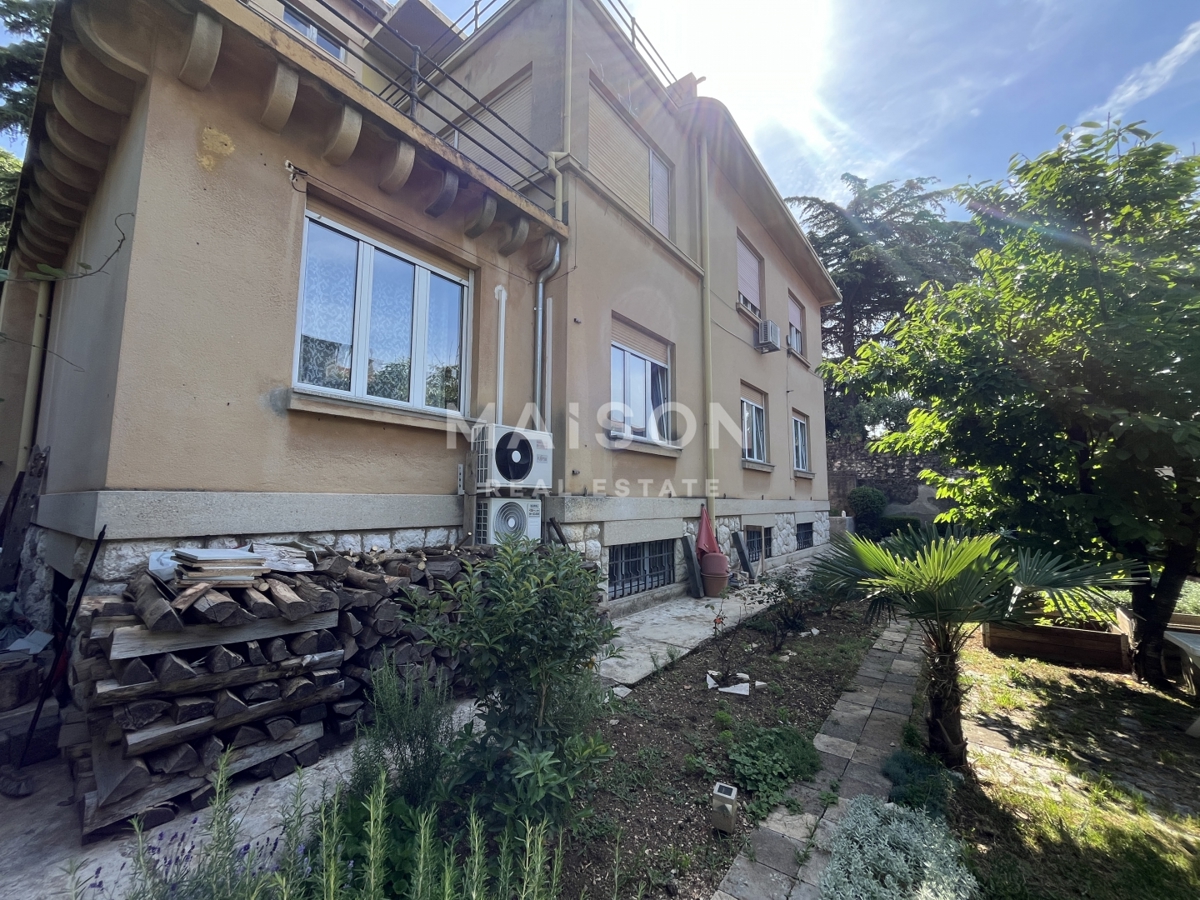 Vila Pećine, Rijeka, 465,78m2