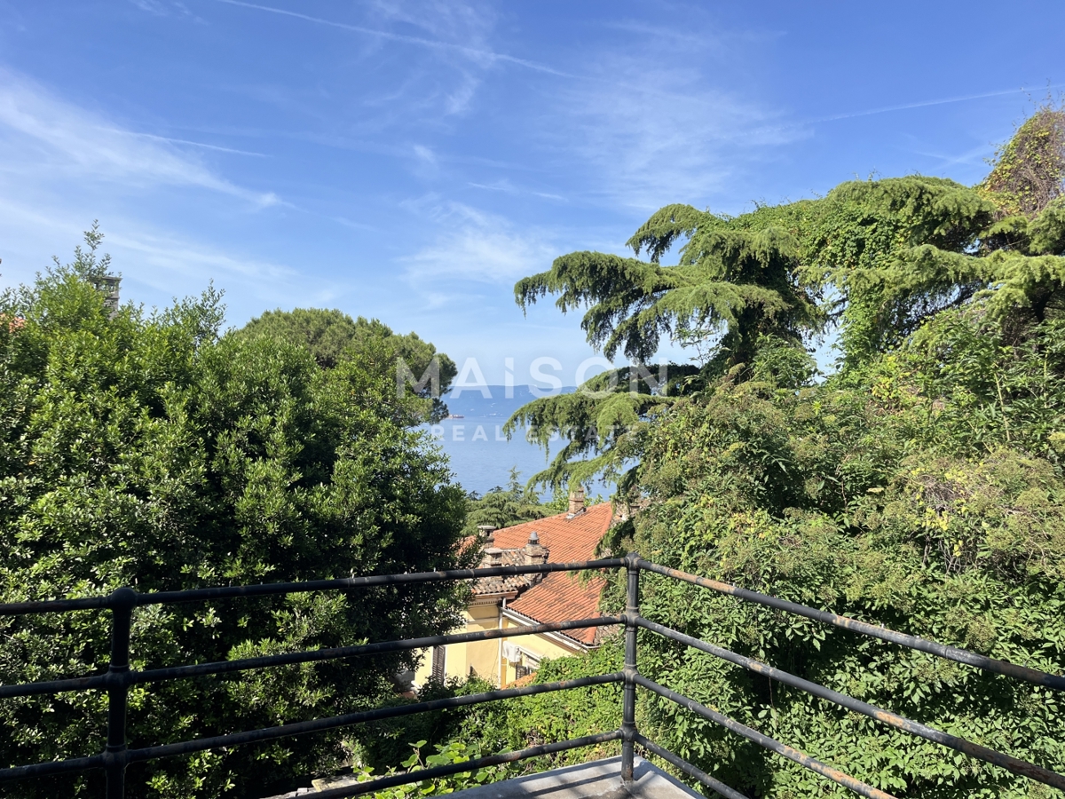 Vila Pećine, Rijeka, 465,78m2