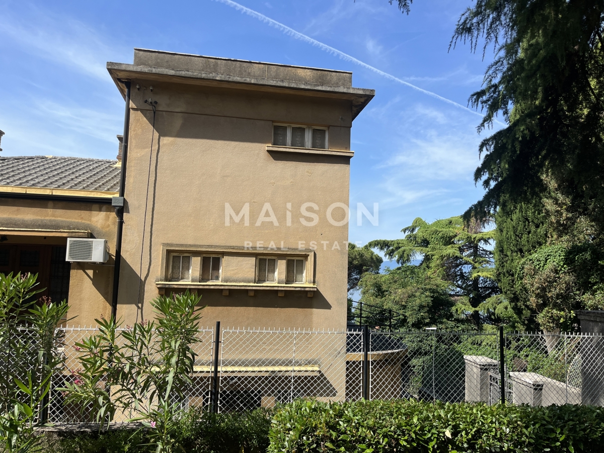 Vila Pećine, Rijeka, 465,78m2