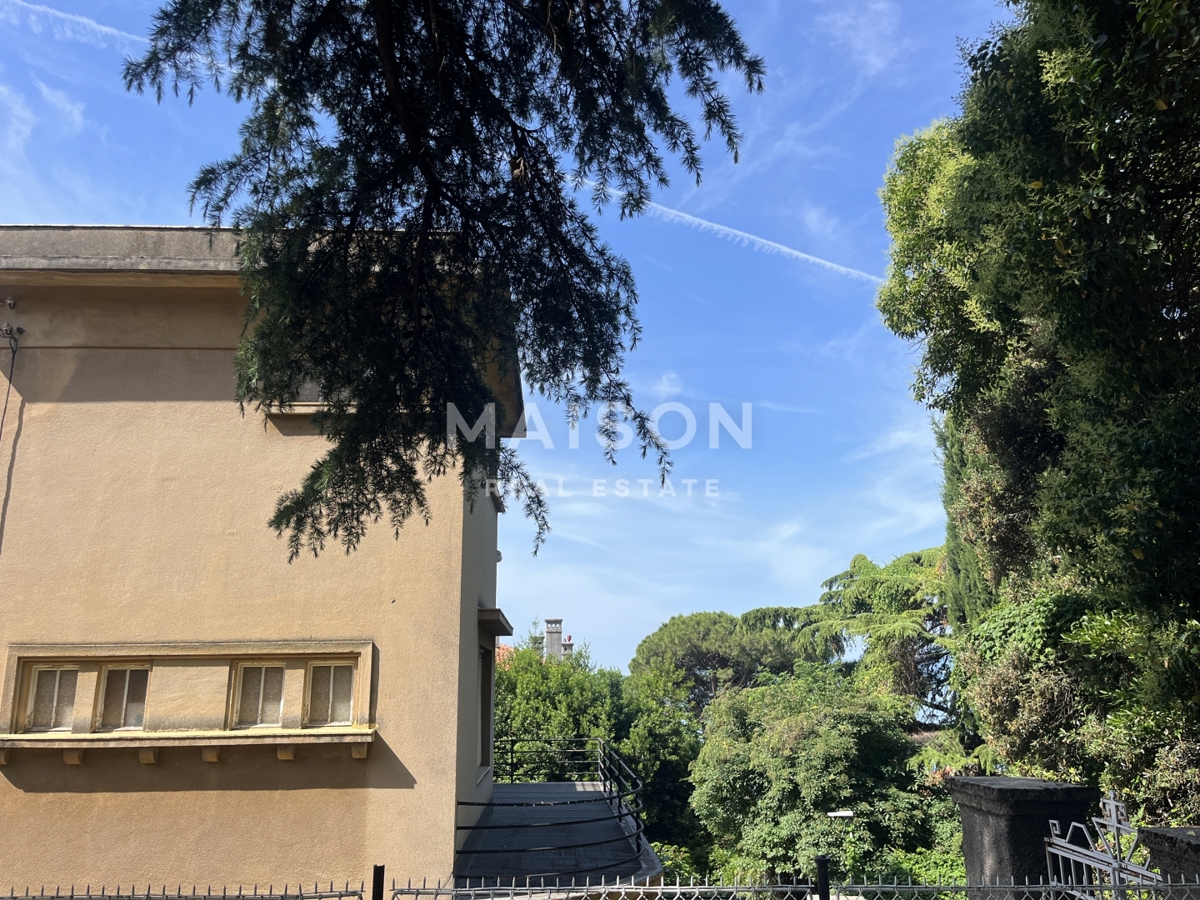 Vila Pećine, Rijeka, 465,78m2