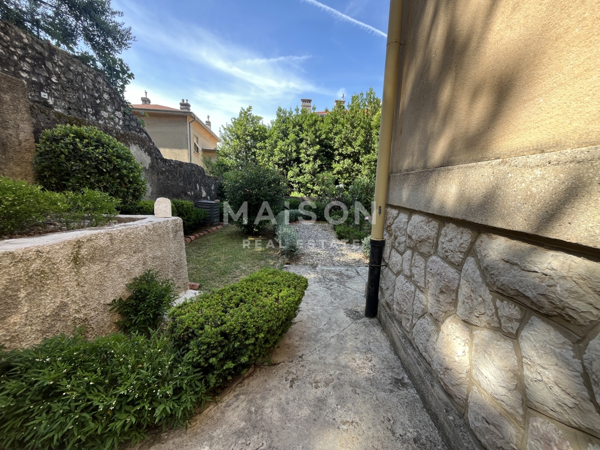 Vila Pećine, Rijeka, 465,78m2