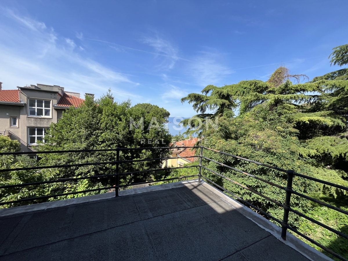 Vila Pećine, Rijeka, 465,78m2