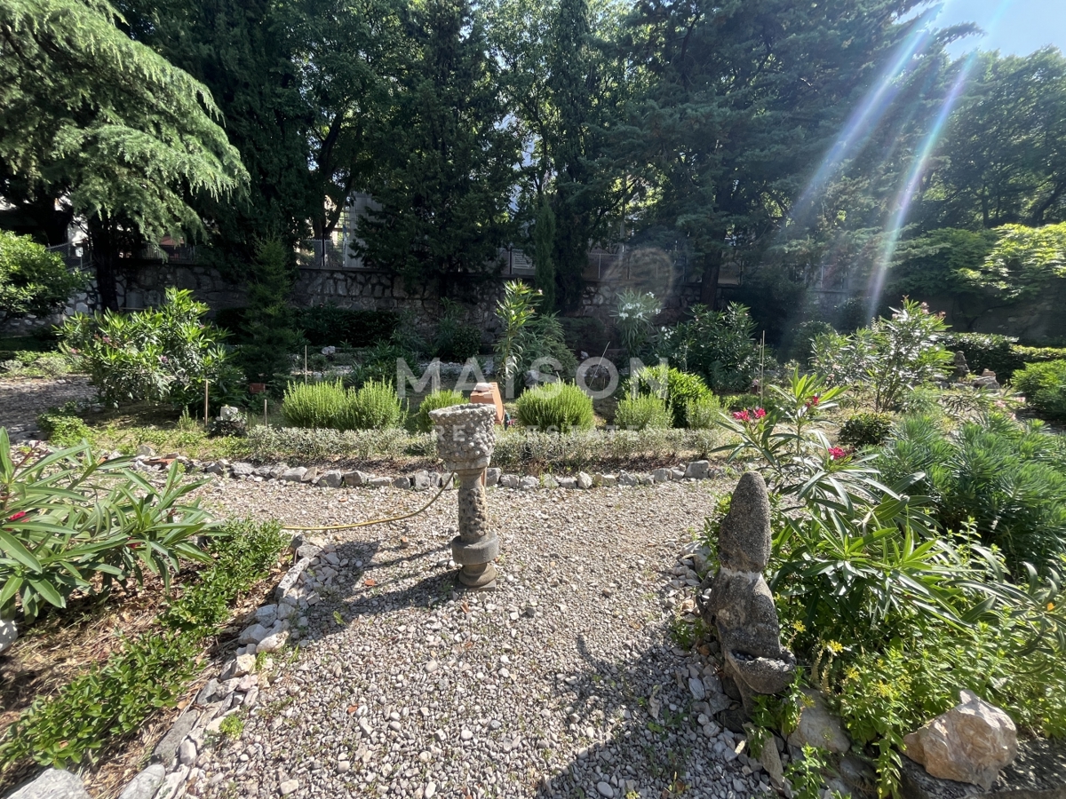 Vila Pećine, Rijeka, 465,78m2