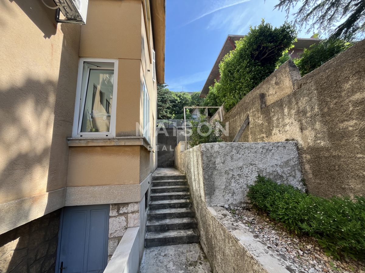 Vila Pećine, Rijeka, 465,78m2