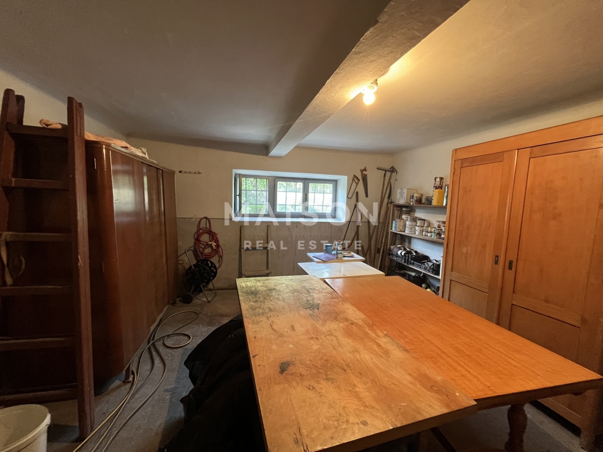 Vila Pećine, Rijeka, 465,78m2