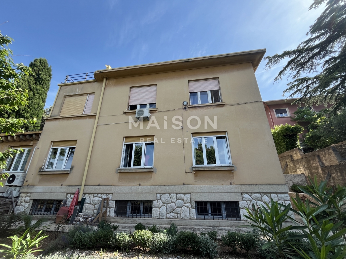 Vila Pećine, Rijeka, 465,78m2