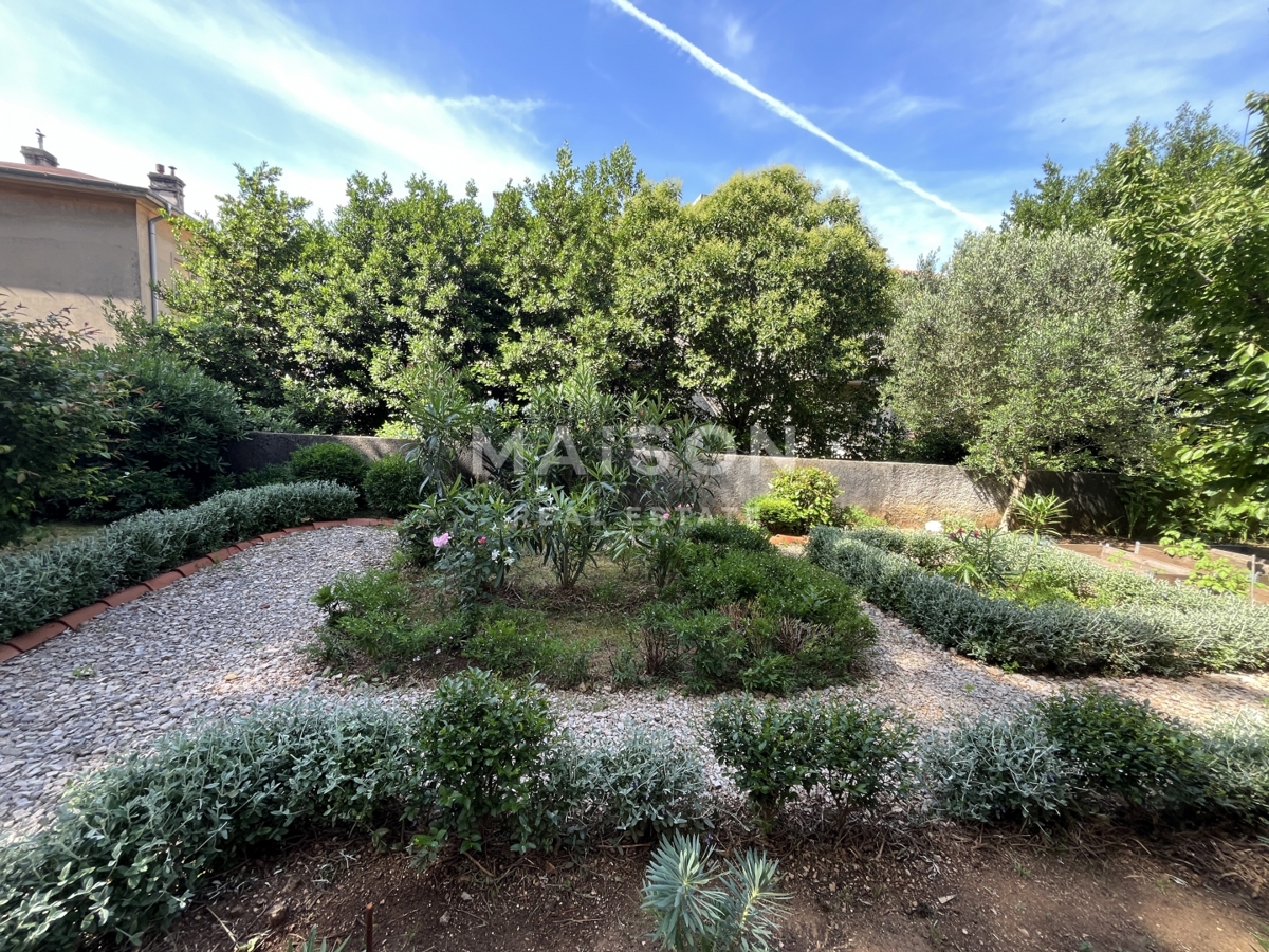 Vila Pećine, Rijeka, 465,78m2