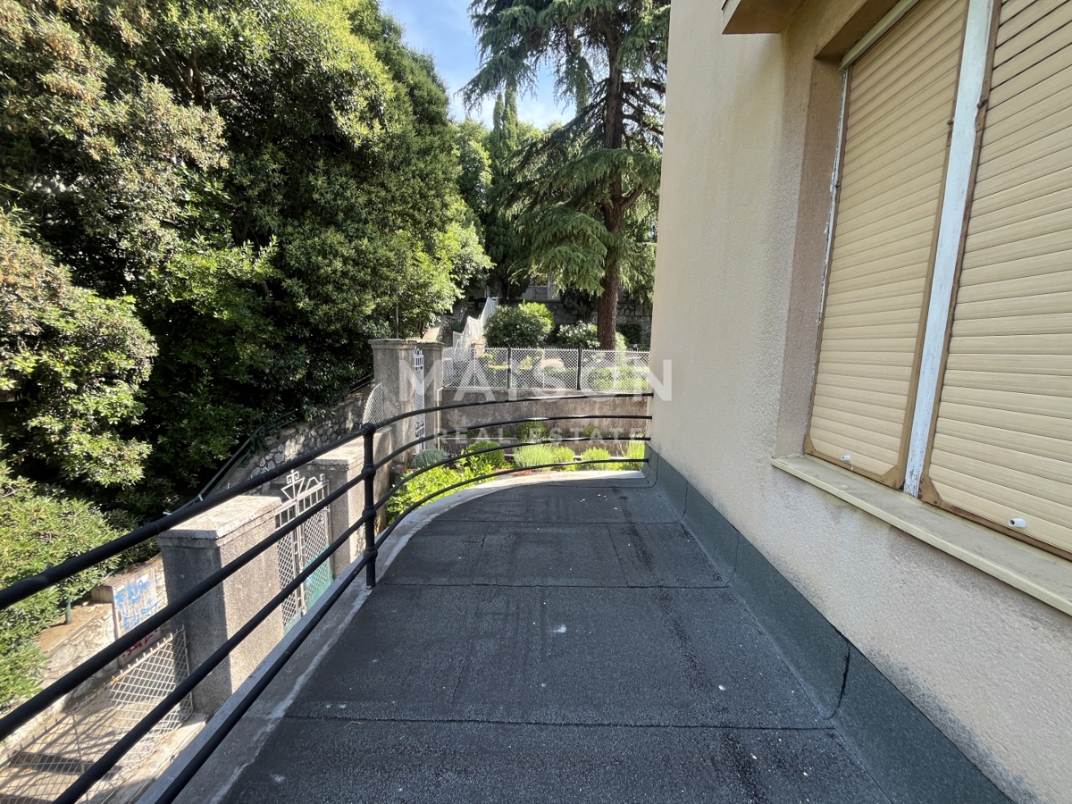 Vila Pećine, Rijeka, 465,78m2