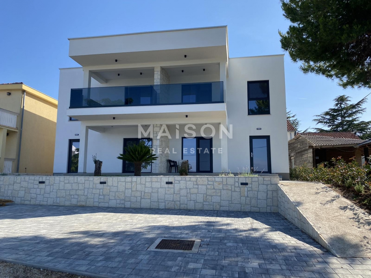 Hiša Neviđane, Pašman, 188m2