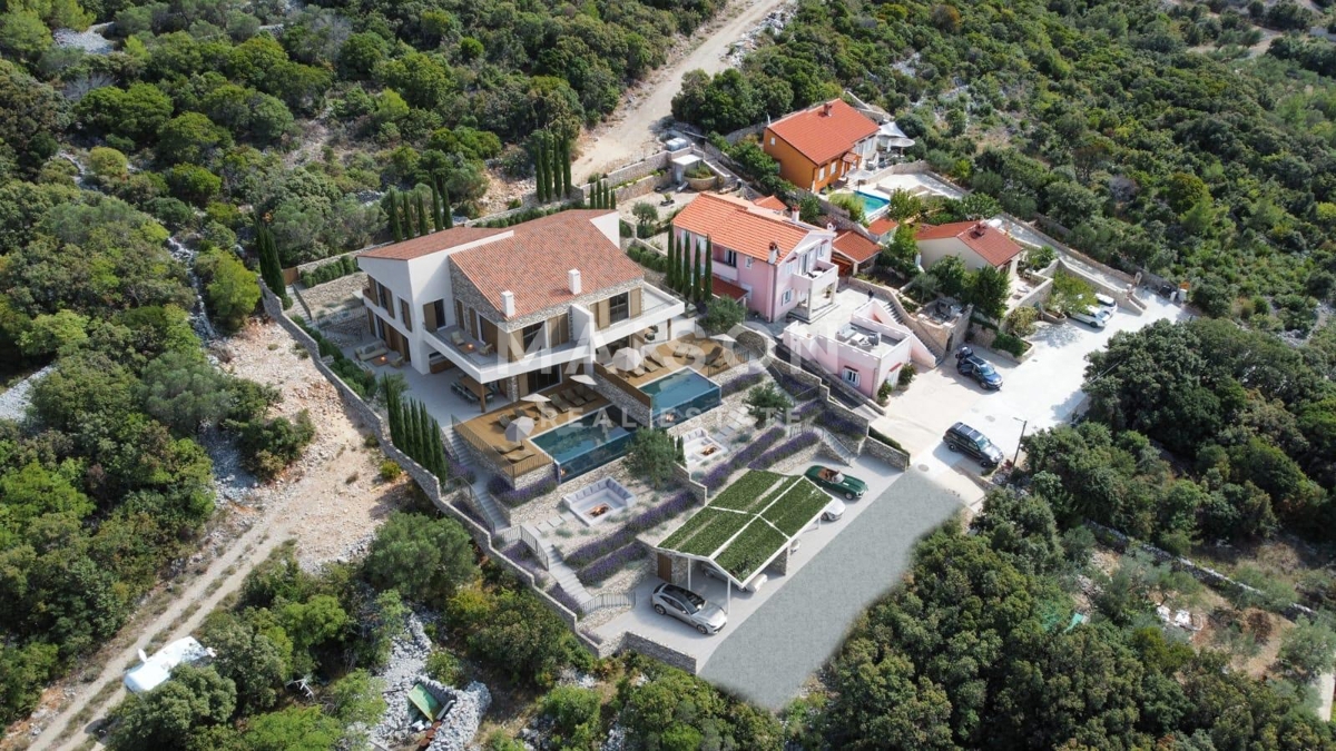 Vila Cres, 268m2