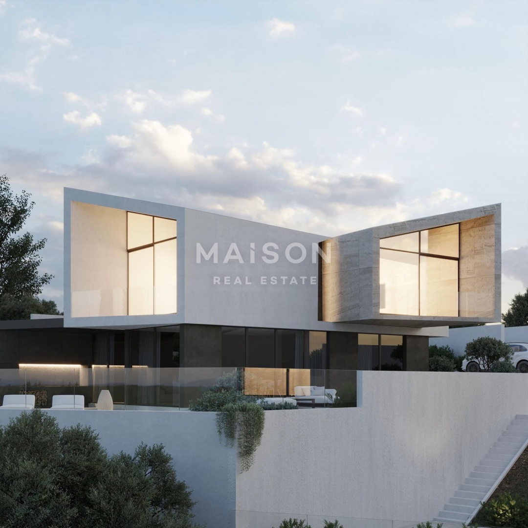 Unikatna Vila v Pićanu – Novogradnja z Bazenom