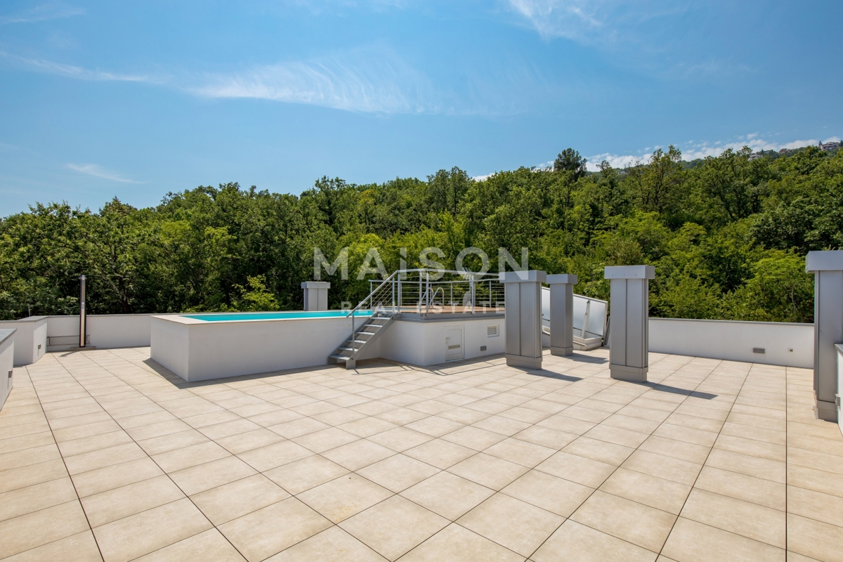 Stanovanje Opatija - Centar, Opatija, 367,19m2