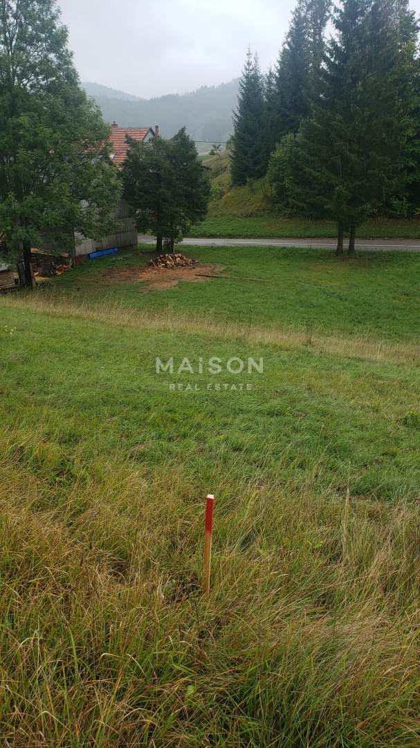 Zemljišče Stari Laz, Ravna Gora, 1.071m2