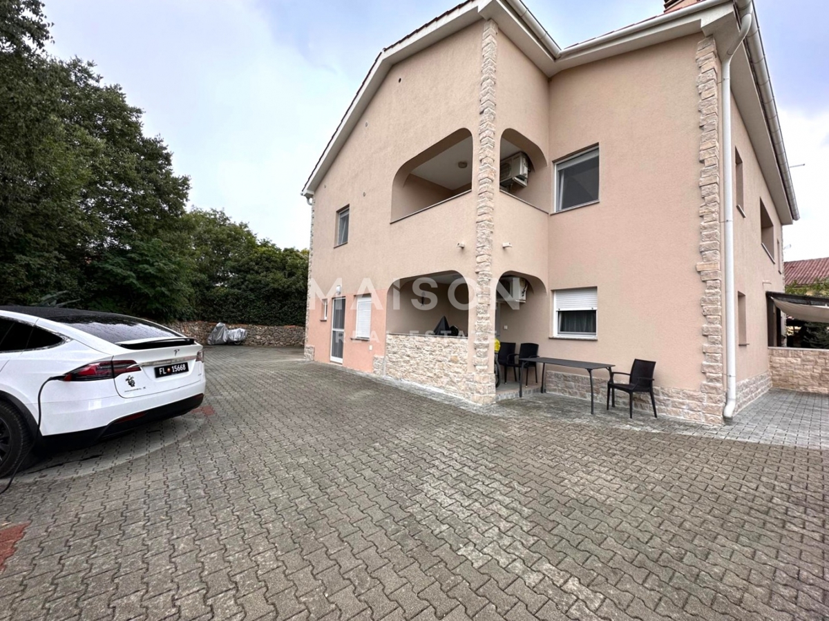 Dva apartmaja pri Krku – 600 m od morja