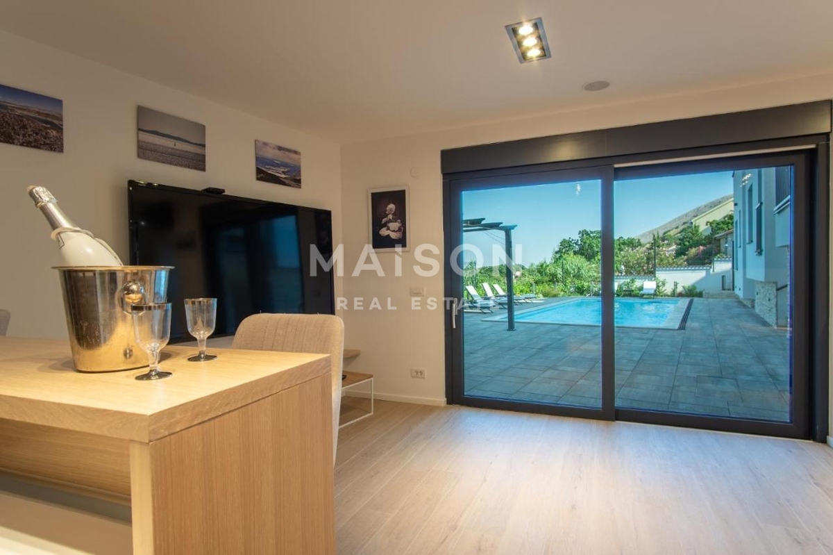Vila Bošana, Pag, 280m2