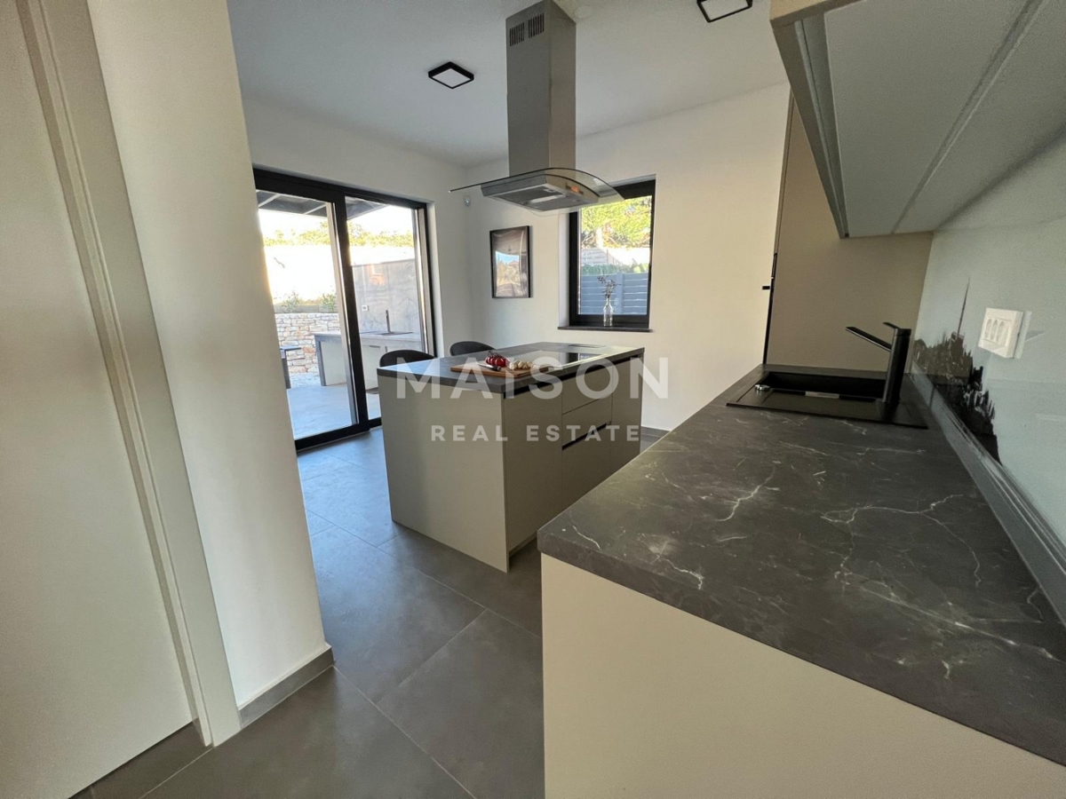 Hiša Svetvinčenat, 208m2