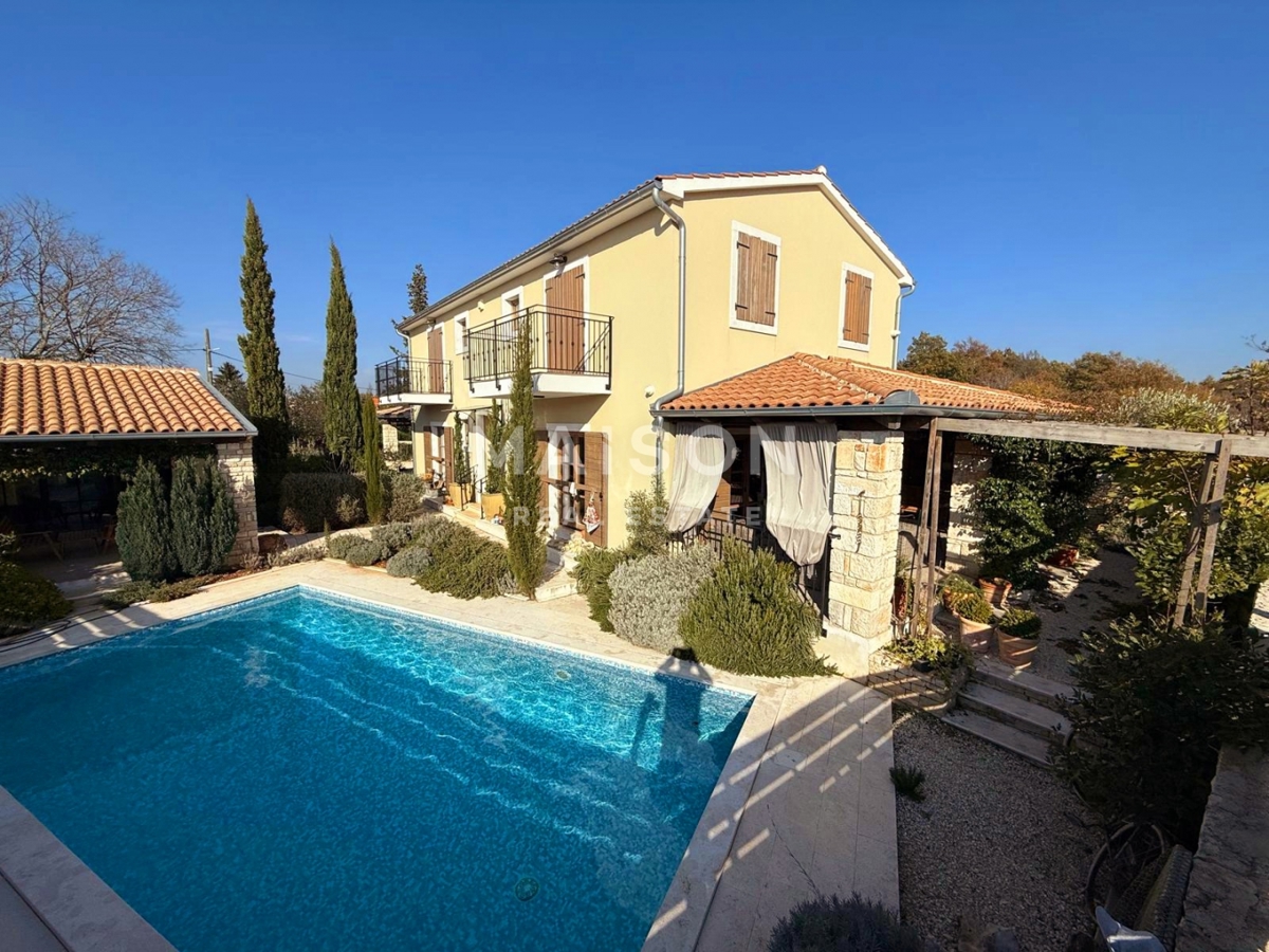 Hiša Bokordići, Svetvinčenat, 219m2