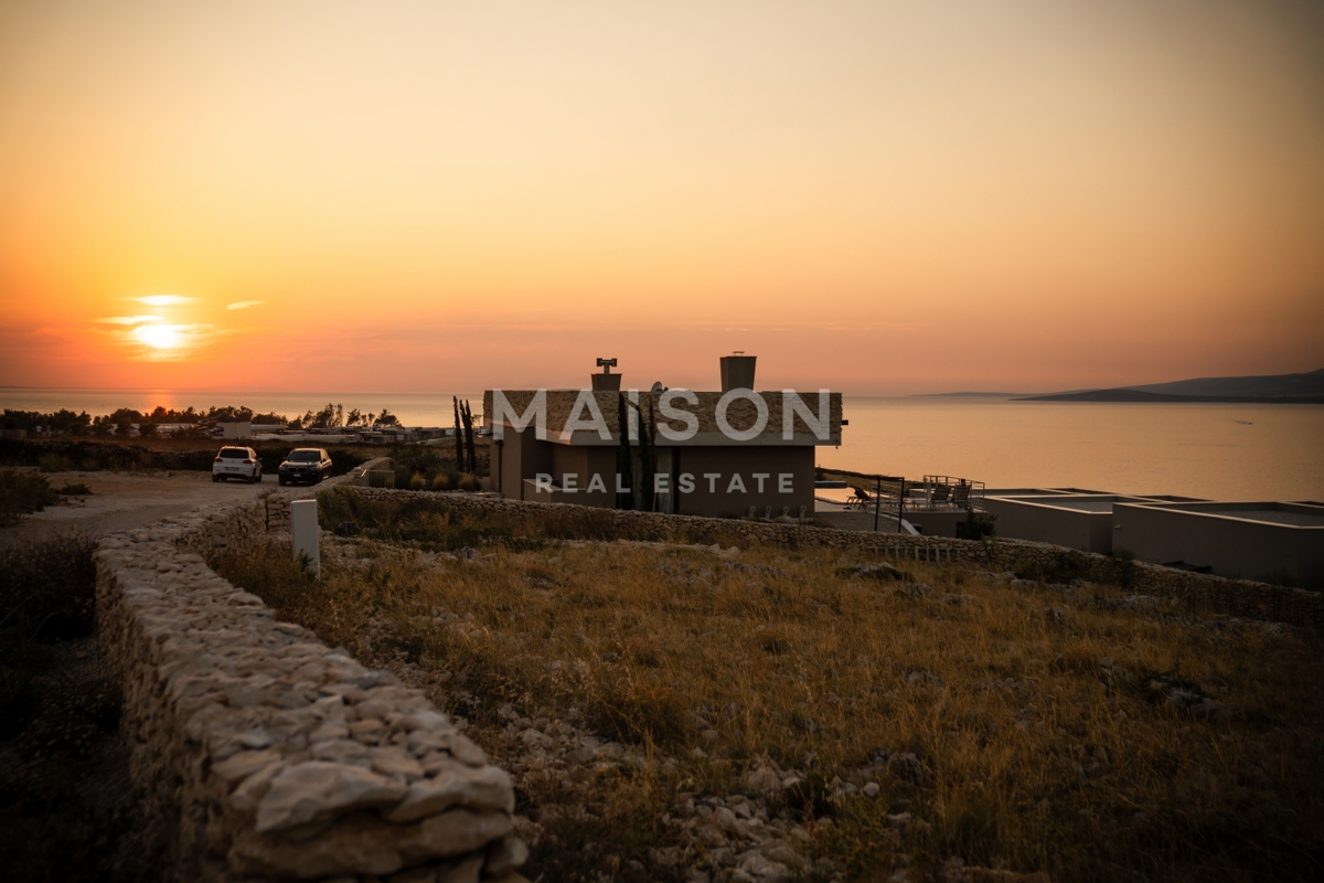 Hiša Povljana, 295m2