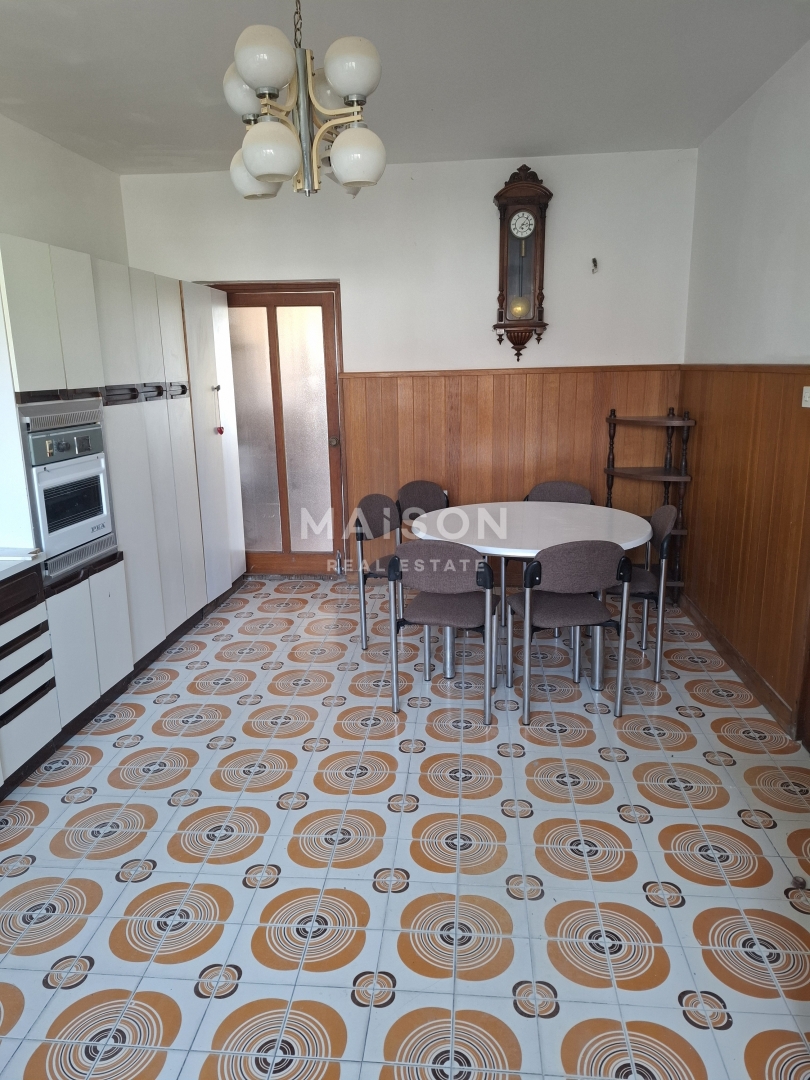 Hiša Zibel, Sisak, 400m2