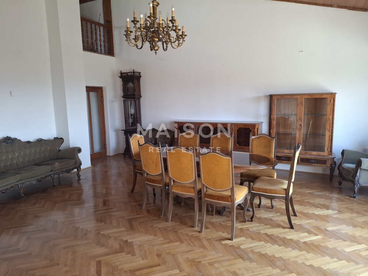 Hiša Zibel, Sisak, 400m2