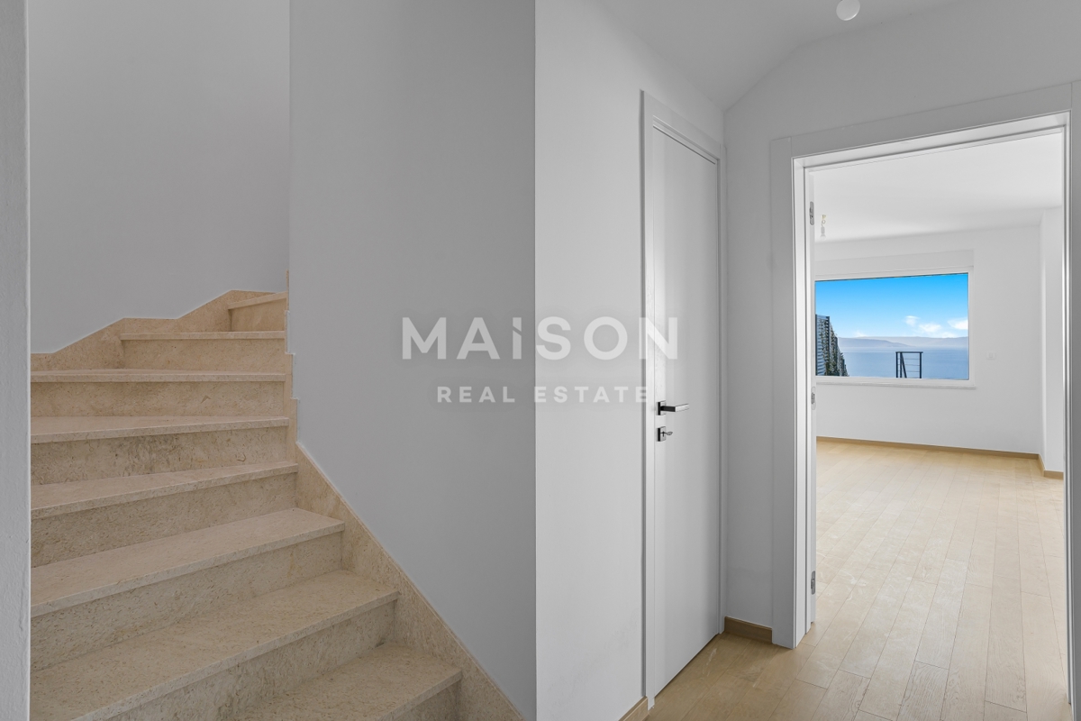 Hiša Kostrena, 191,28m2