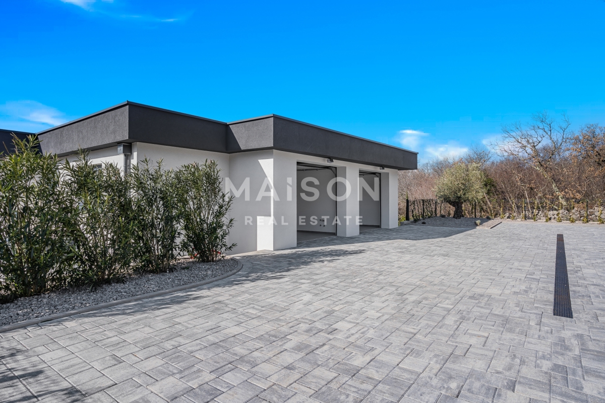 Hiša Kostrena, 191,28m2