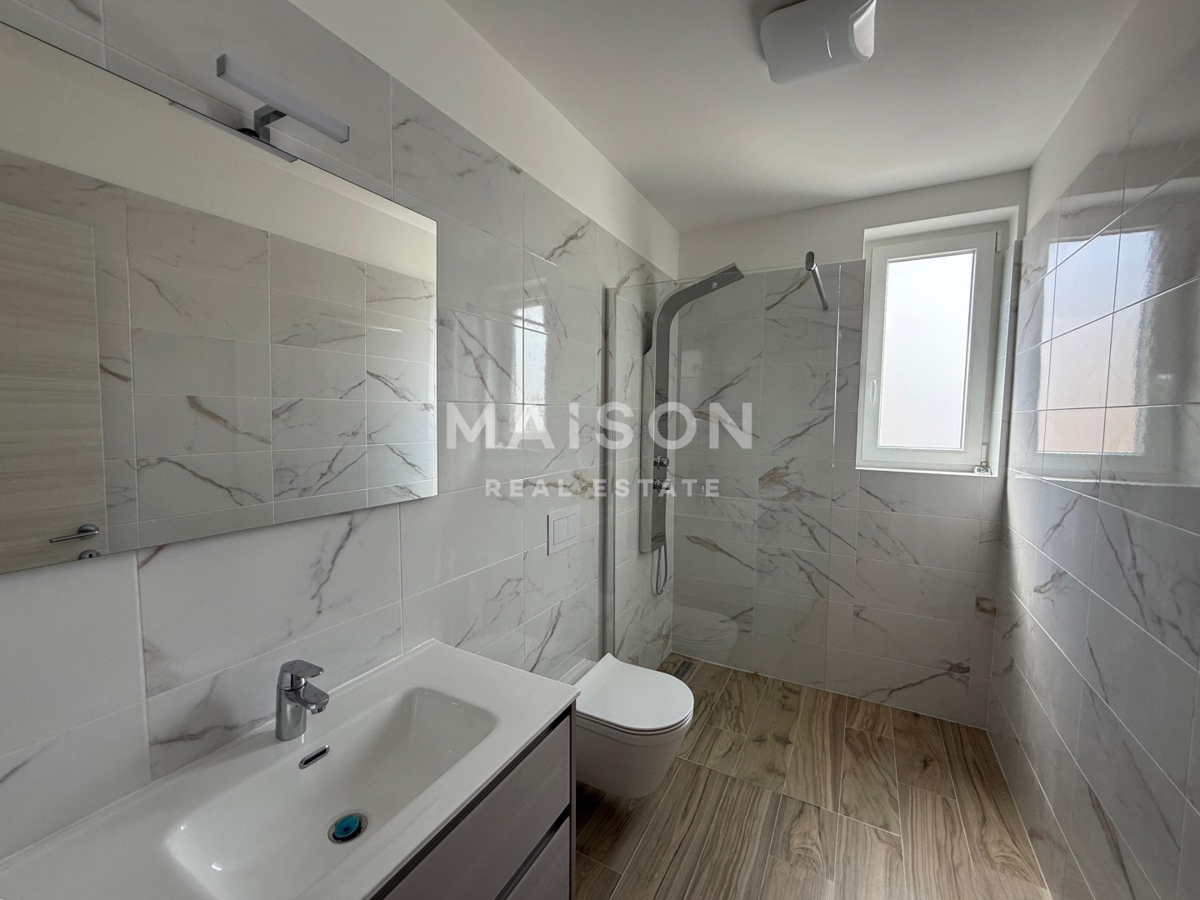 Hiša Rasopasno, Dobrinj, 200m2