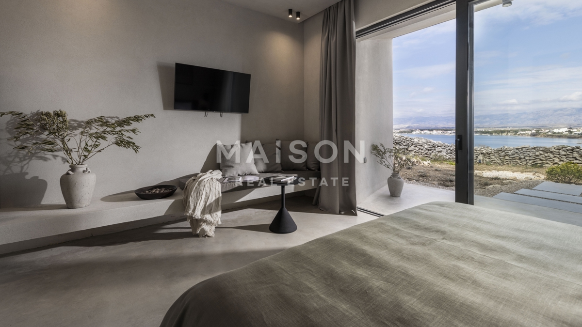 Hiša Povljana, 400m2