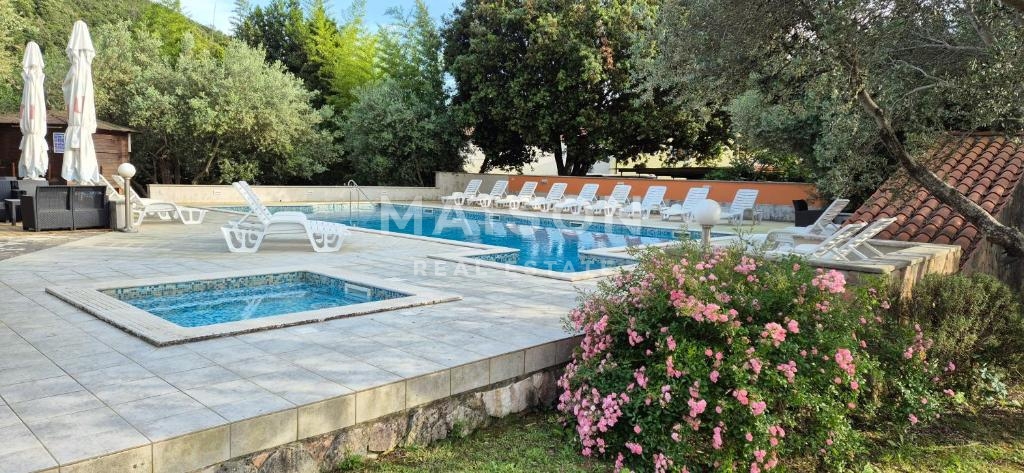 Poslovni prostor Krnica, Marčana, 1.600m2