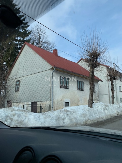 Hiša Ravna Gora, 260m2