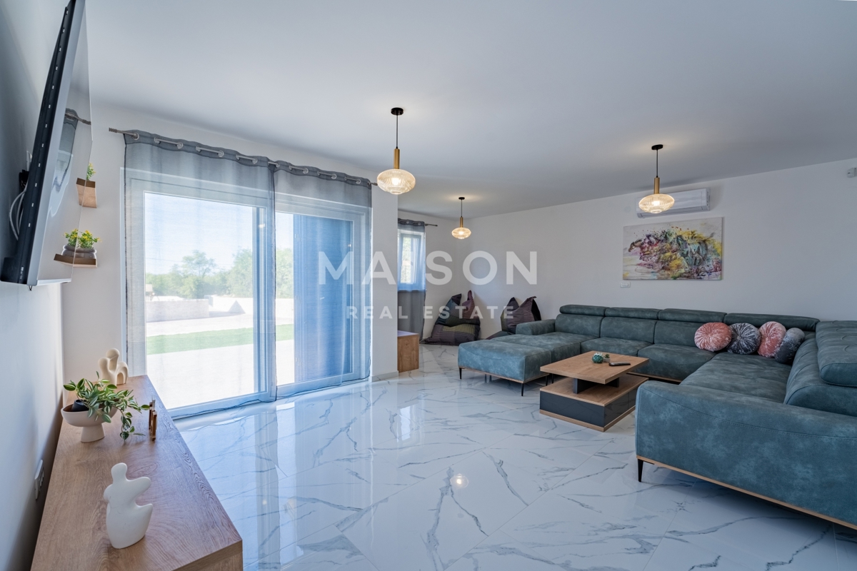 Hiša Dobrinj, 323,30m2