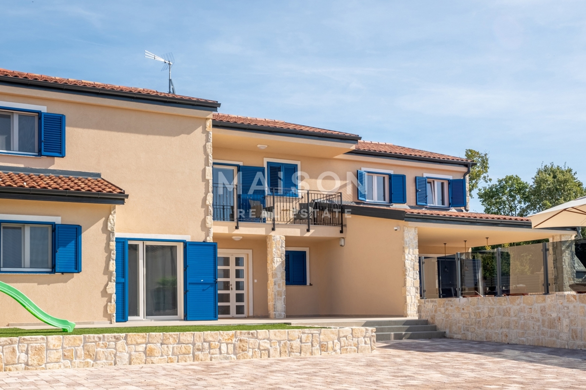 Hiša Dobrinj, 323,30m2