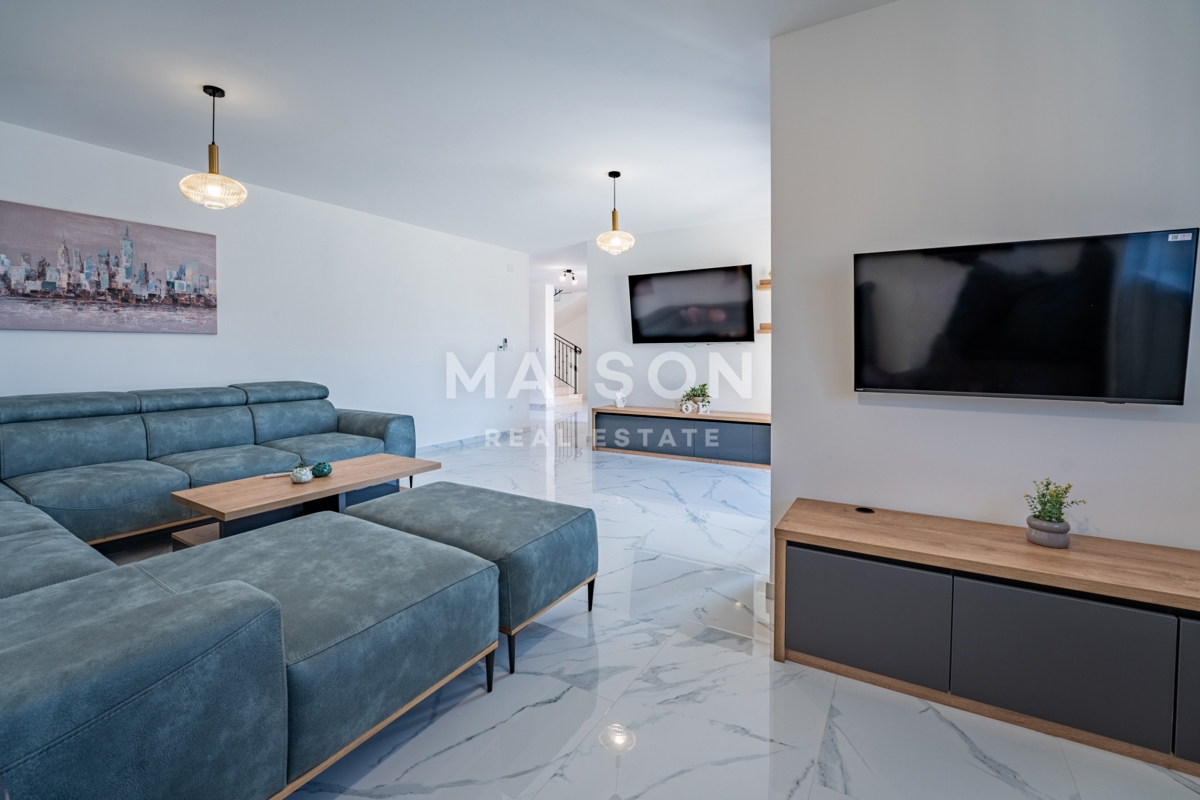 Hiša Dobrinj, 323,30m2