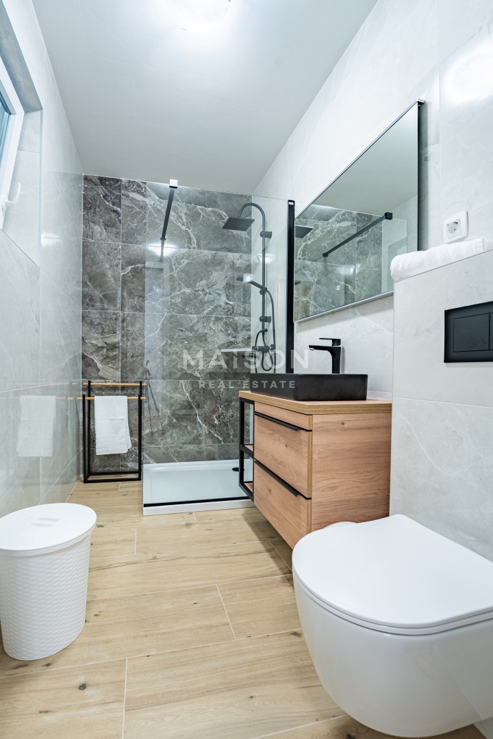 Hiša Dobrinj, 323,30m2