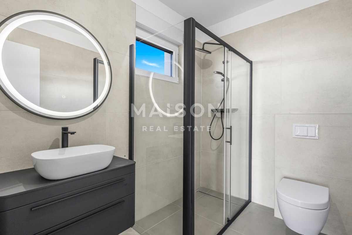 Hiša Kostrena, 191,28m2