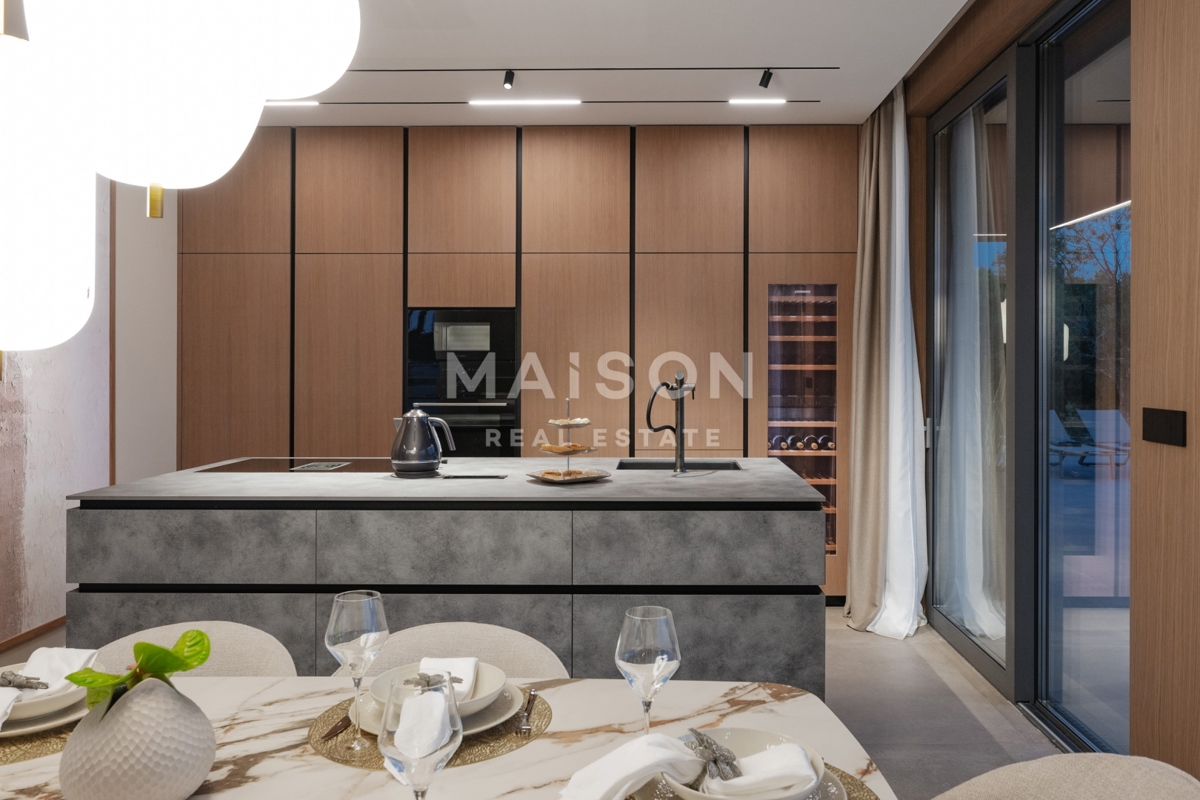 Vila Krnica, Marčana, 401m2