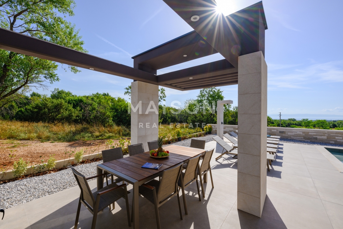 Vila Krnica, Marčana, 401m2