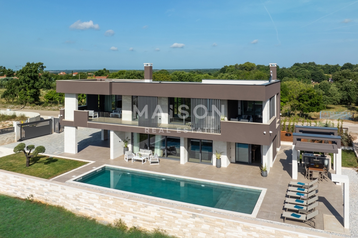 Vila Krnica, Marčana, 401m2