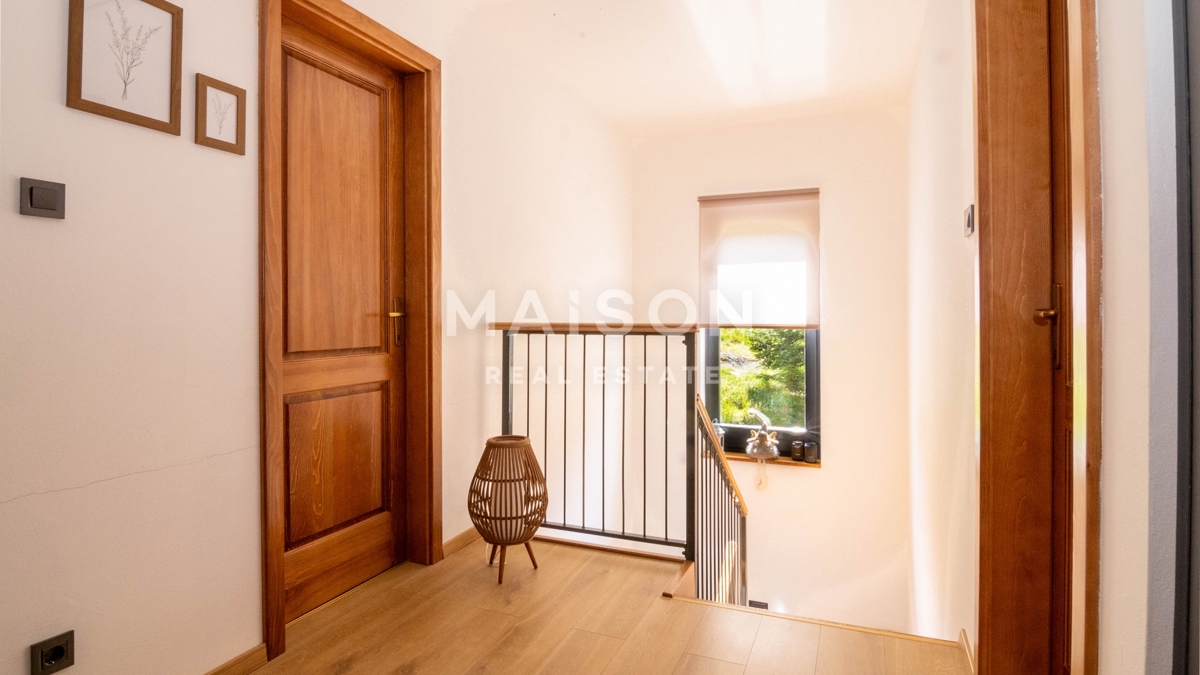 Hiša Ravna Gora, 160,89m2