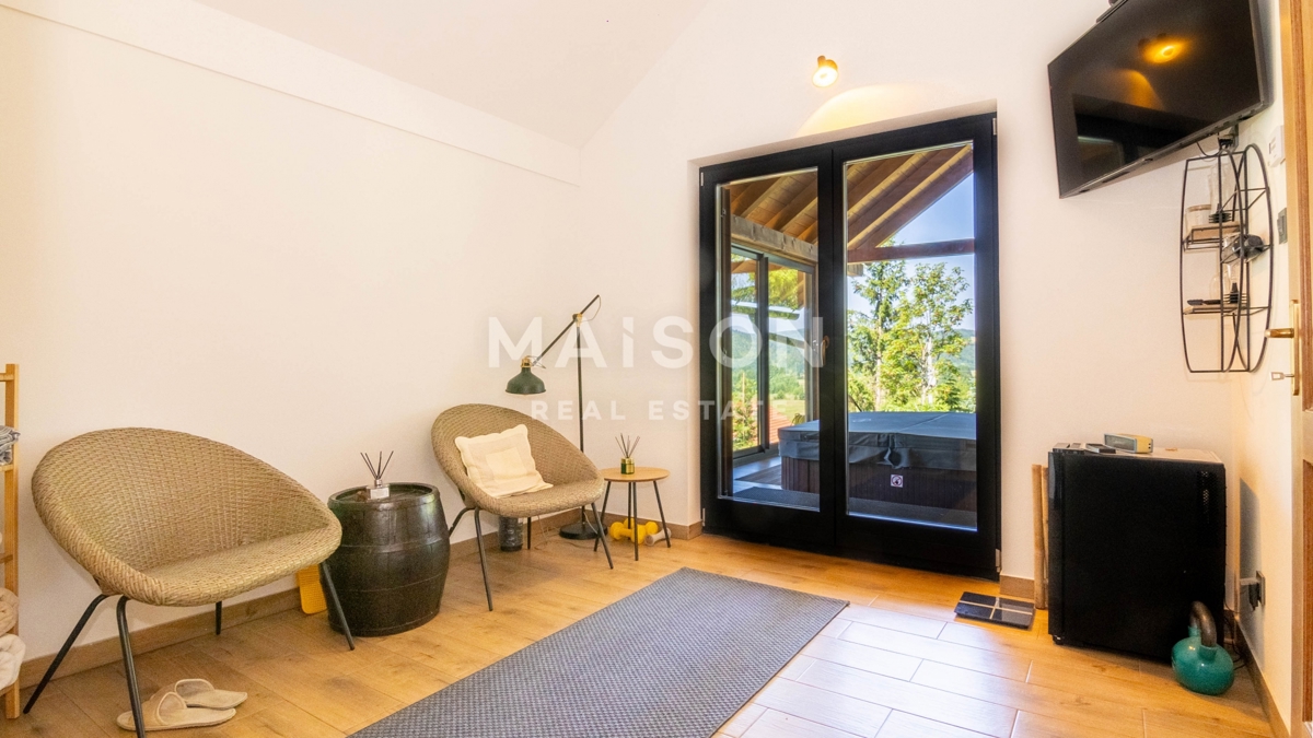 Hiša Ravna Gora, 160,89m2