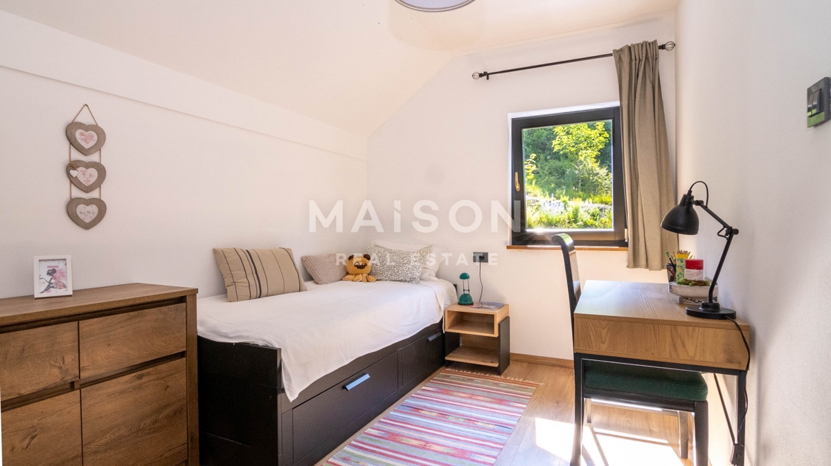 Hiša Ravna Gora, 160,89m2