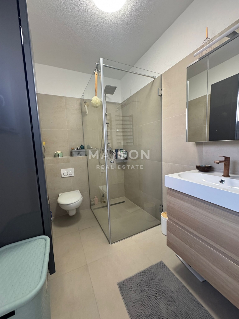 Hiša Zamet, Rijeka, 300m2