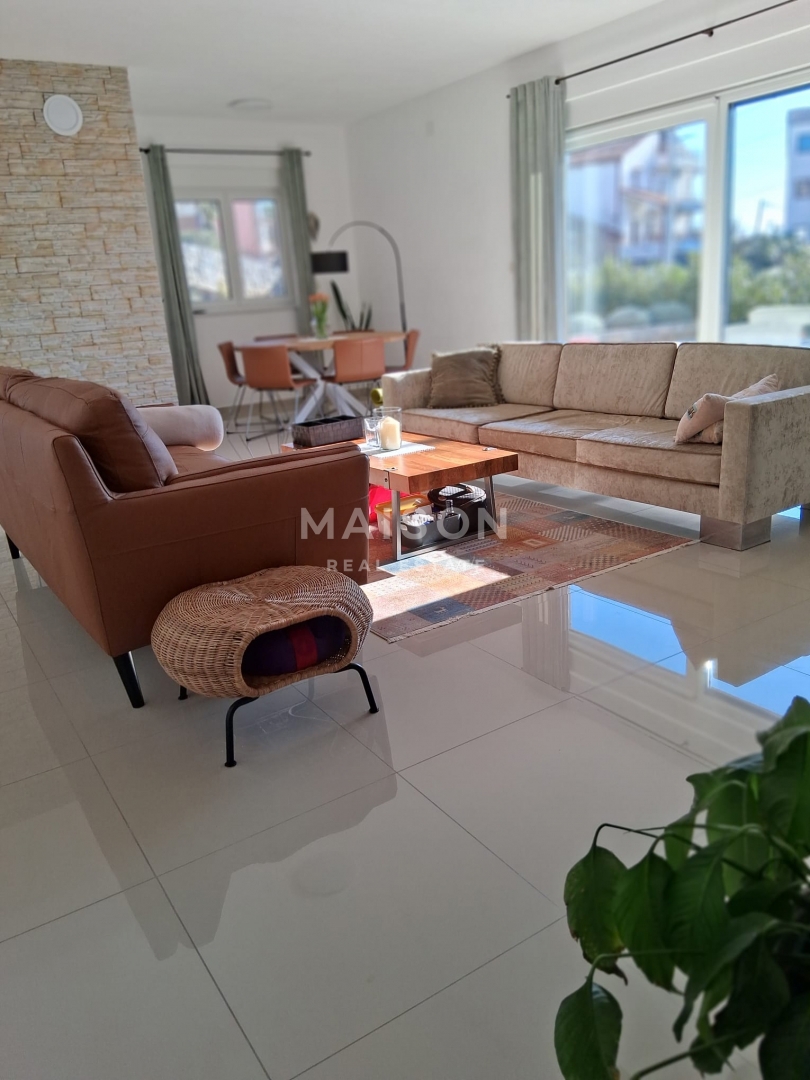 Hiša Zamet, Rijeka, 300m2