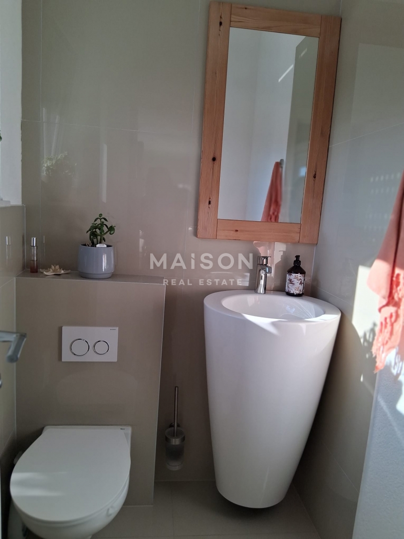 Hiša Zamet, Rijeka, 300m2