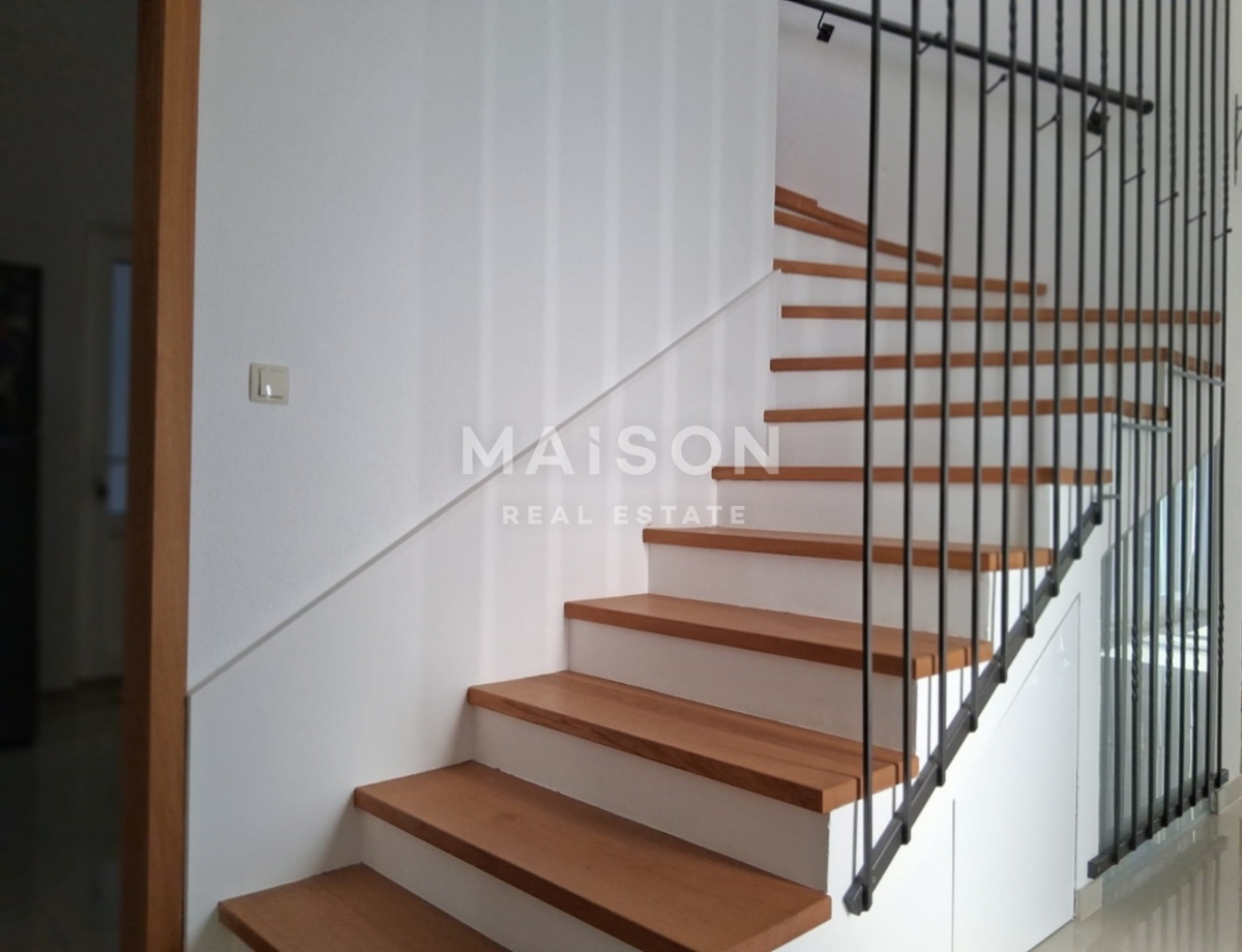 Hiša Zamet, Rijeka, 300m2