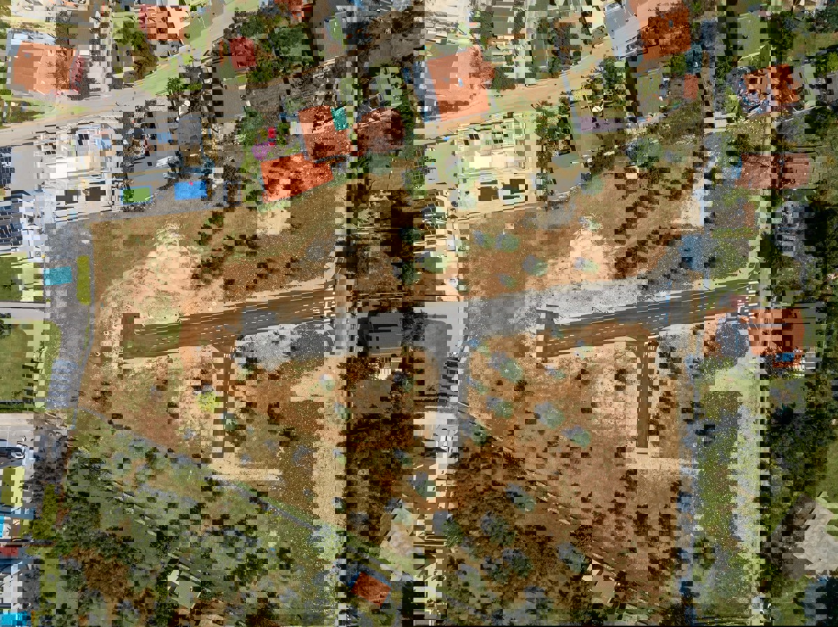 Zazidljivo zemljišče Peroj – parcela št. 5